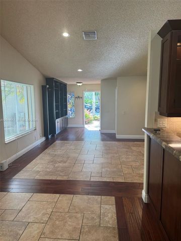 1258 Sabal Trl 1258, Weston, FL 33327