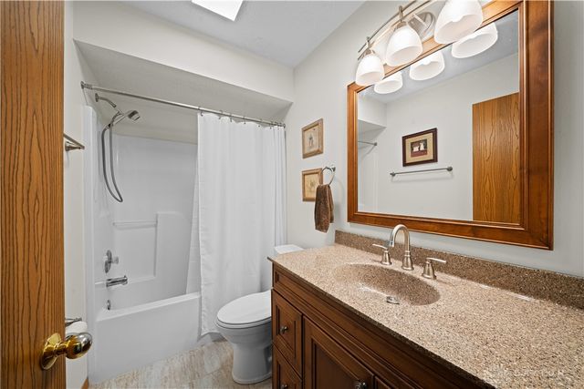 1780 Tearose Circle, Fairborn, OH 45324