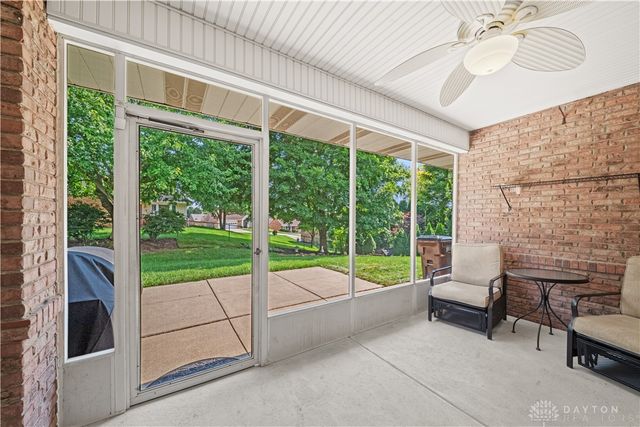 1780 Tearose Circle, Fairborn, OH 45324