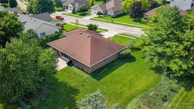 1780 Tearose Circle, Fairborn, OH 45324