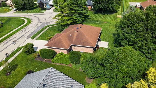 1780 Tearose Circle, Fairborn, OH 45324