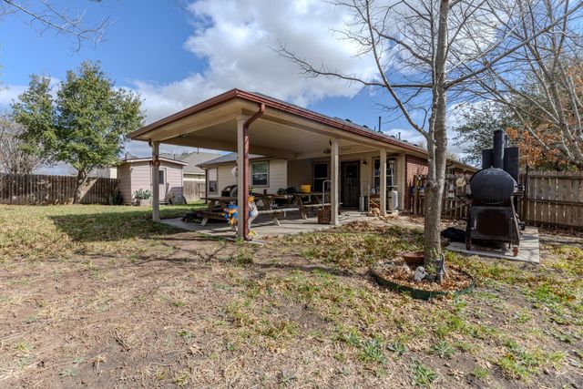 12800 Starbrimson TRL, Elgin, TX 78621
