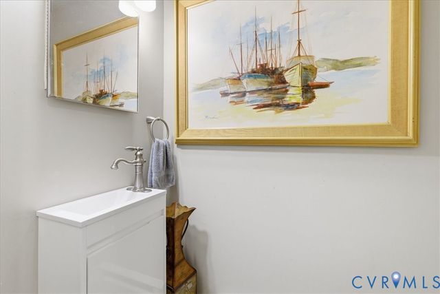 3214 Duke Rd, Powhatan, VA 23139