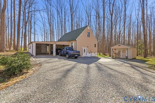 3214 Duke Rd, Powhatan, VA 23139