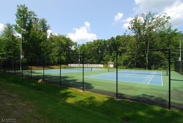 2311 Pierce Ln, Rockaway Twp., NJ 07866