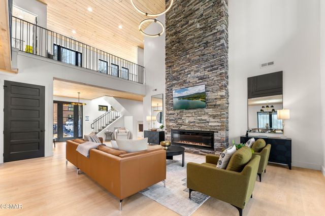 4143 Fontaine Way, Gatlinburg, TN 37738