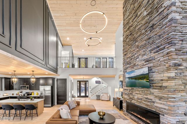 4143 Fontaine Way, Gatlinburg, TN 37738