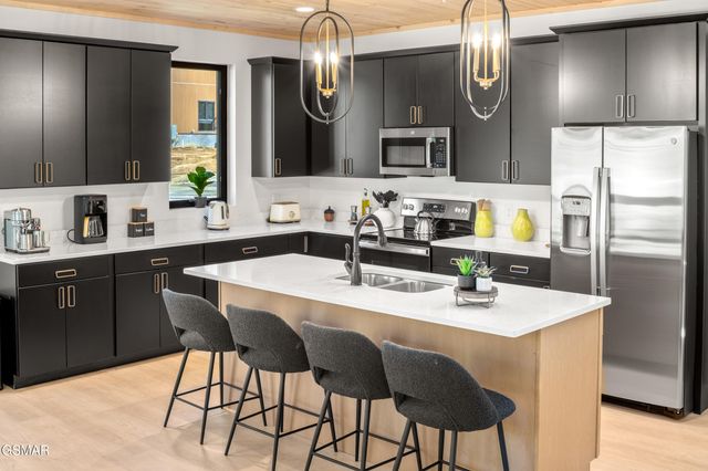 4143 Fontaine Way, Gatlinburg, TN 37738