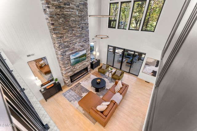 4143 Fontaine Way, Gatlinburg, TN 37738