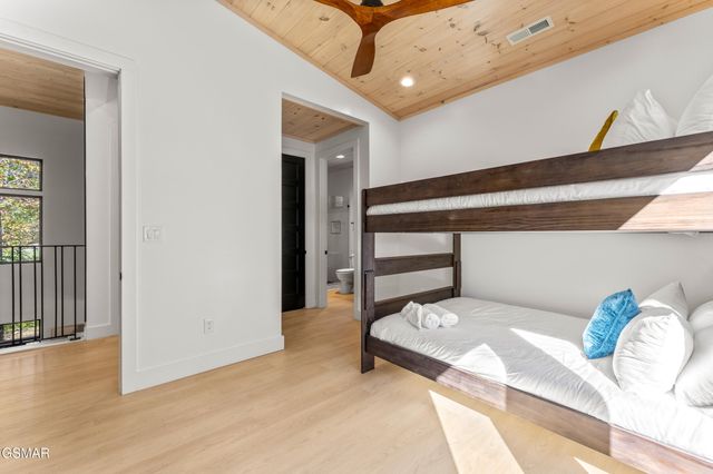 4143 Fontaine Way, Gatlinburg, TN 37738