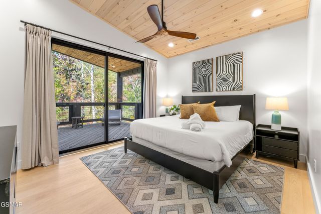 4143 Fontaine Way, Gatlinburg, TN 37738