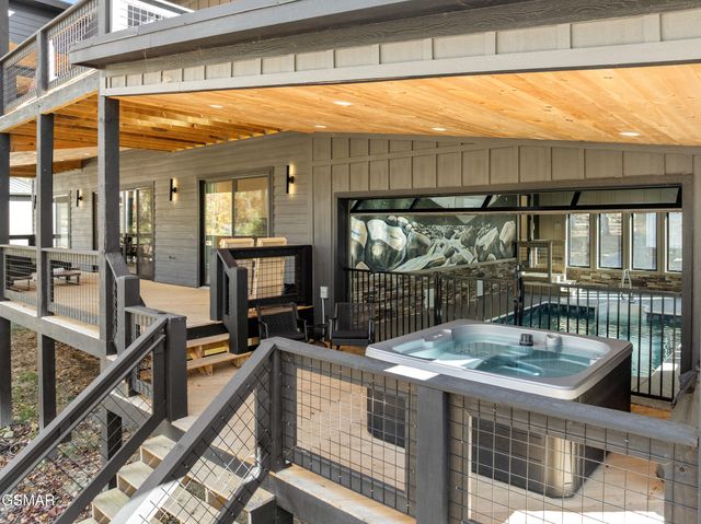 4143 Fontaine Way, Gatlinburg, TN 37738