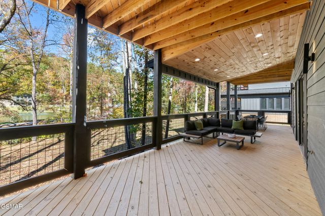 4143 Fontaine Way, Gatlinburg, TN 37738