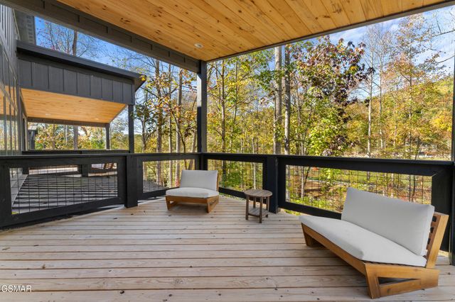 4143 Fontaine Way, Gatlinburg, TN 37738