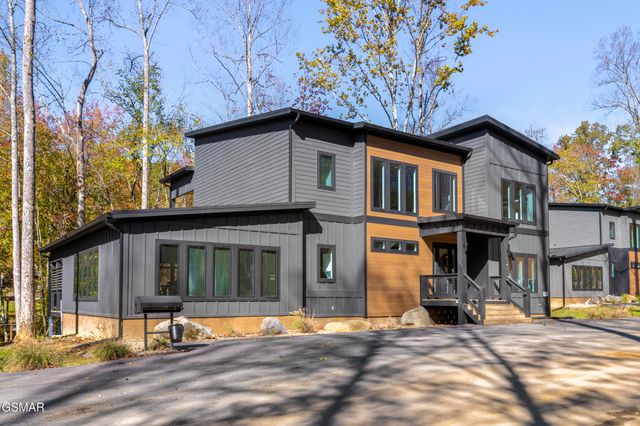 4143 Fontaine Way, Gatlinburg, TN 37738