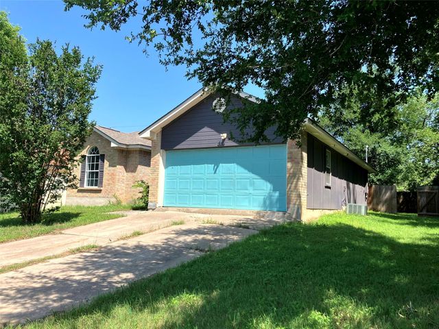 193 Oak River Drive, Cedar Creek, TX 78612