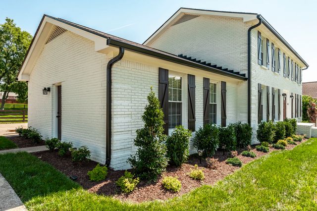 676 Northridge Dr, Gallatin, TN 37066