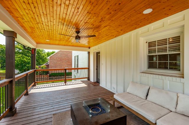 676 Northridge Dr, Gallatin, TN 37066