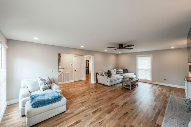 676 Northridge Dr, Gallatin, TN 37066