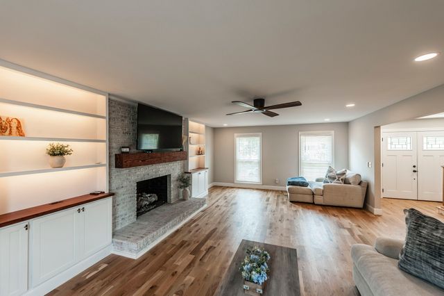 676 Northridge Dr, Gallatin, TN 37066