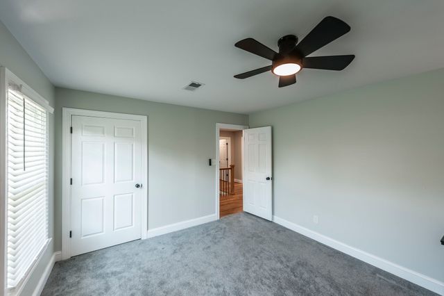 676 Northridge Dr, Gallatin, TN 37066