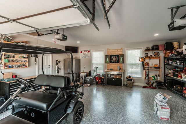 676 Northridge Dr, Gallatin, TN 37066