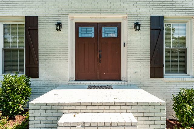 676 Northridge Dr, Gallatin, TN 37066