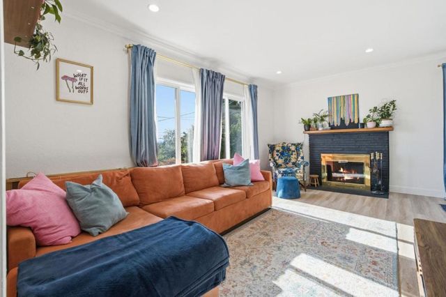 8622 Thermal Street, Oakland, CA 94605