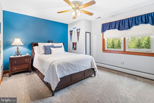 167 MATTHEW CIR, Richboro, PA 18954