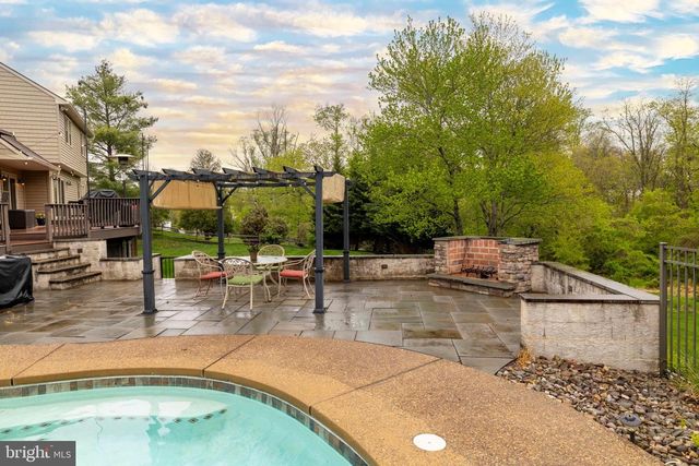 167 MATTHEW CIR, Richboro, PA 18954
