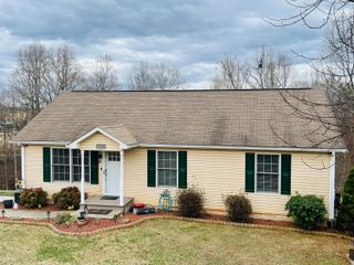 1236 Carroll RD, Goodview, VA 24095