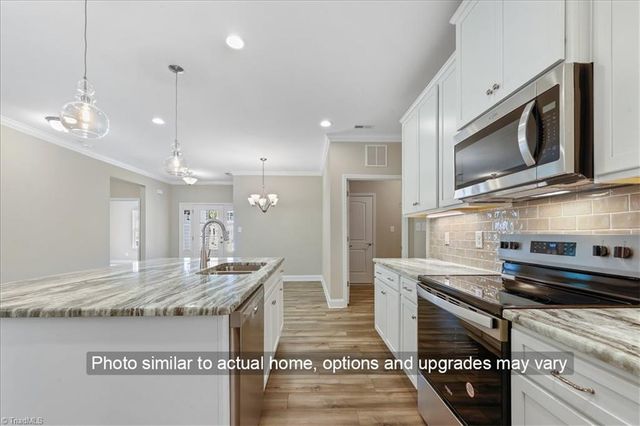 812 Dewfield Cove 52, Greensboro, NC 27410