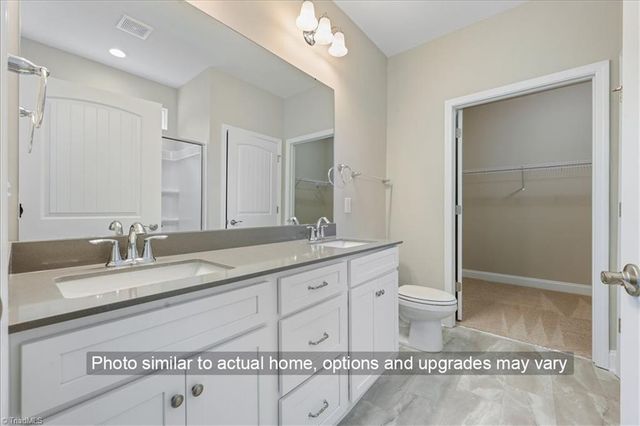 812 Dewfield Cove 52, Greensboro, NC 27410