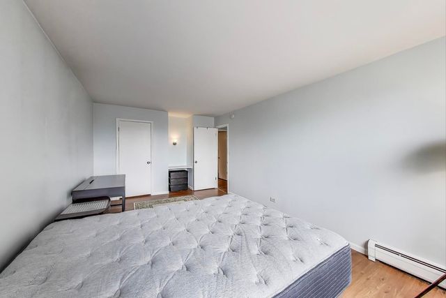 6325 N Sheridan Road 608, Chicago, IL 60660