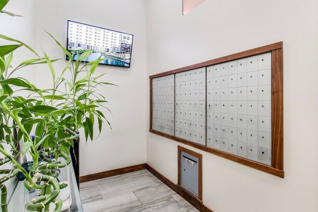 6325 N Sheridan Road 608, Chicago, IL 60660