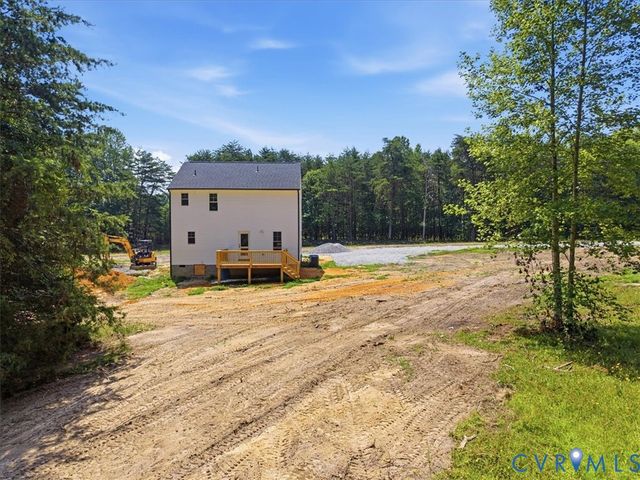 654 Frenchs Store Rd, Cumberland, VA 23040