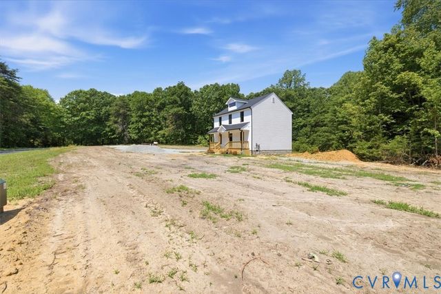 654 Frenchs Store Rd, Cumberland, VA 23040