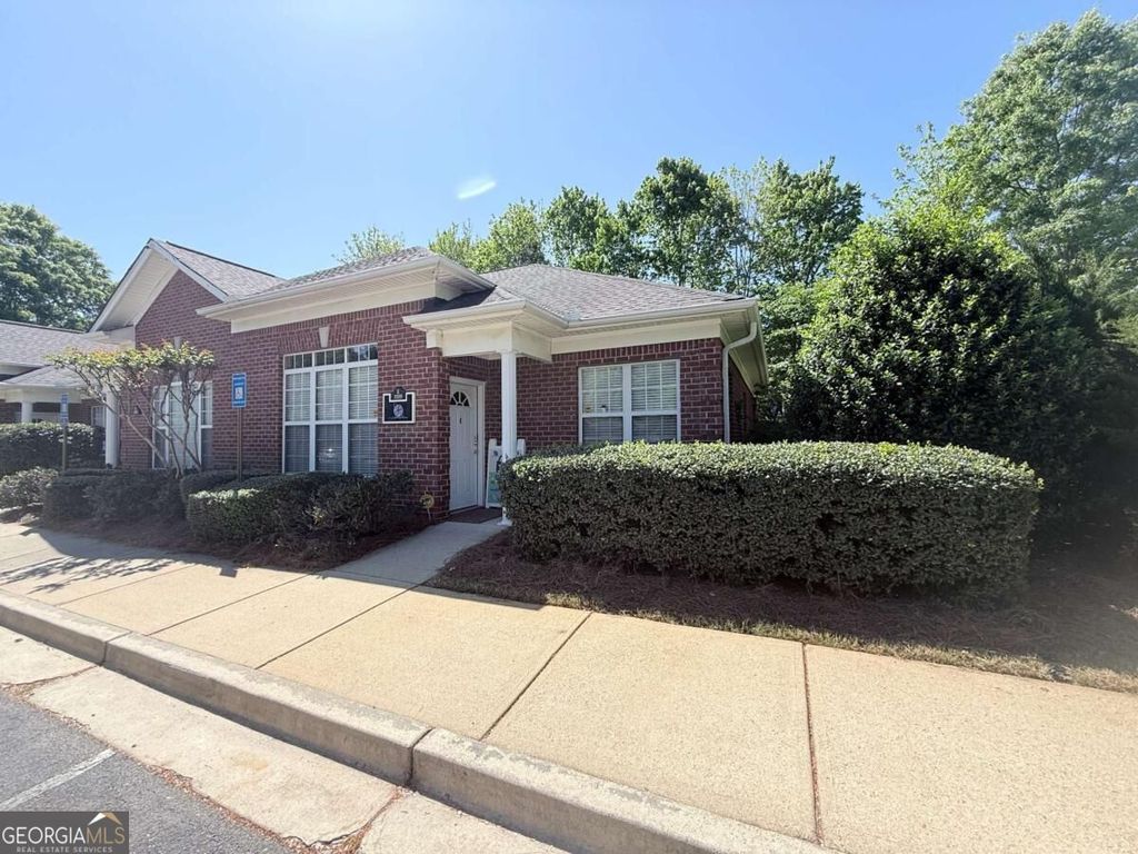11535 Park Woods Circle E, Alpharetta, GA 30005 — photo 3