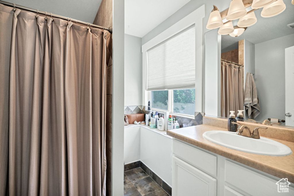 Image 13 of property listing at 2280 S 450 W, Perry, UT 84302