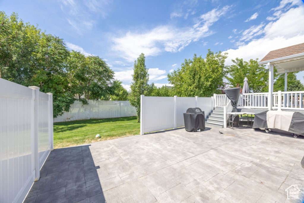 Image 35 of property listing at 2280 S 450 W, Perry, UT 84302
