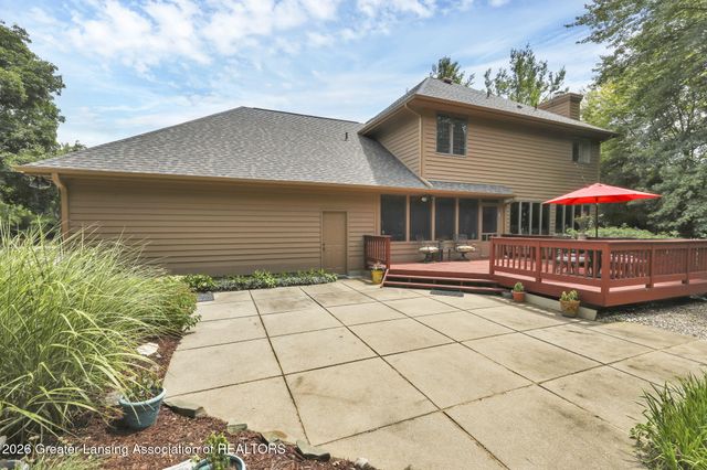 2831 River Pointe Drive, Holt, MI 48842