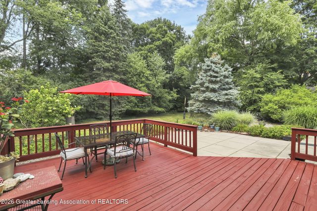 2831 River Pointe Drive, Holt, MI 48842