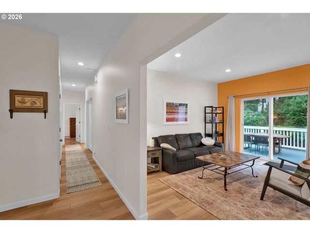 88017 S WINDJAMMER, Florence, OR 97439