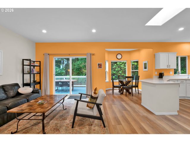 88017 S WINDJAMMER, Florence, OR 97439