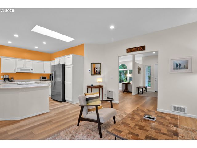 88017 S WINDJAMMER, Florence, OR 97439