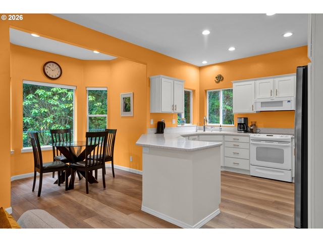 88017 S WINDJAMMER, Florence, OR 97439