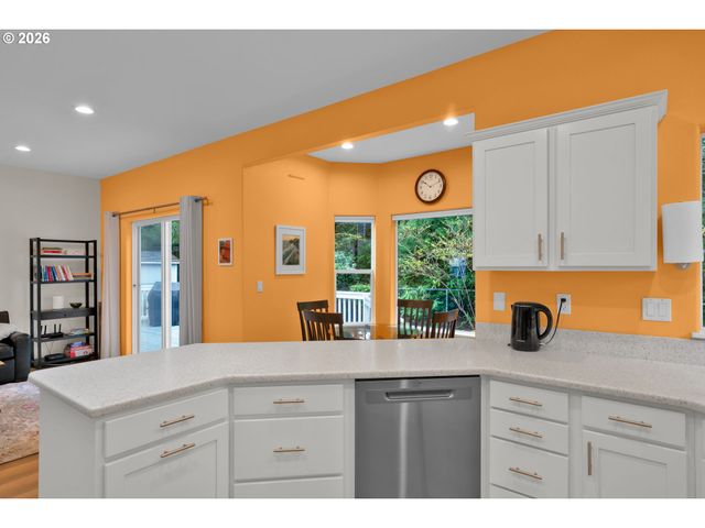 88017 S WINDJAMMER, Florence, OR 97439