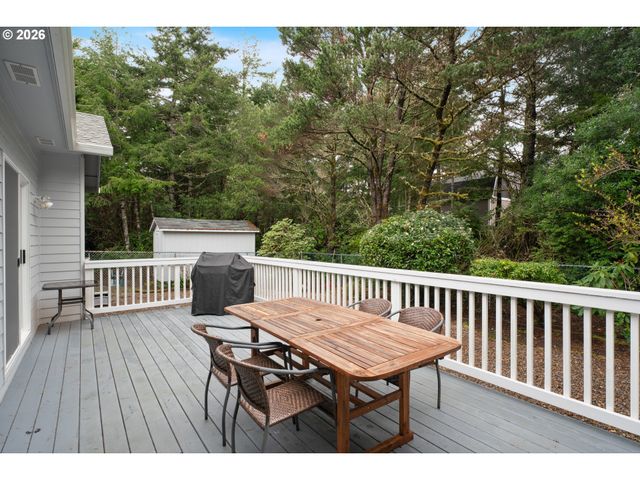 88017 S WINDJAMMER, Florence, OR 97439