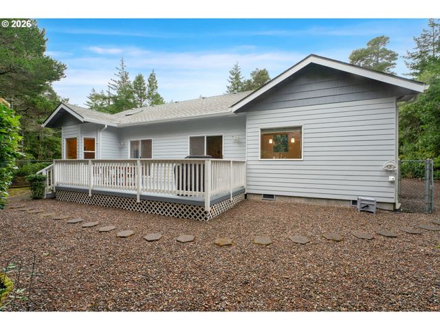 88017 S WINDJAMMER, Florence, OR 97439
