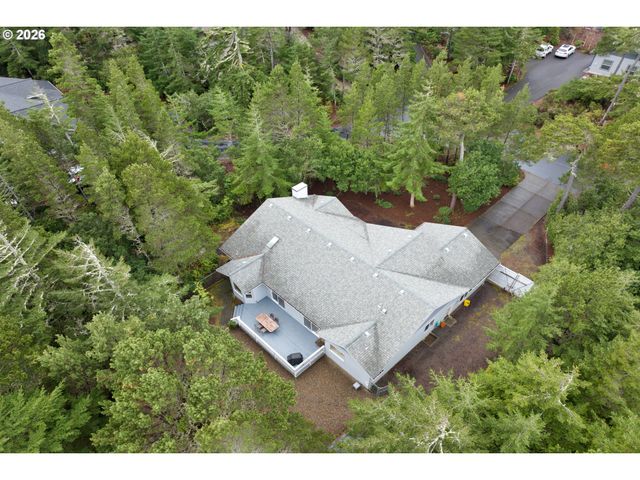 88017 S WINDJAMMER, Florence, OR 97439